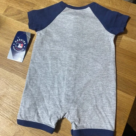 NEW Detroit Tigers Baby Onesie Romper 0-3 Months Gray MLB - Picture 7 of 10